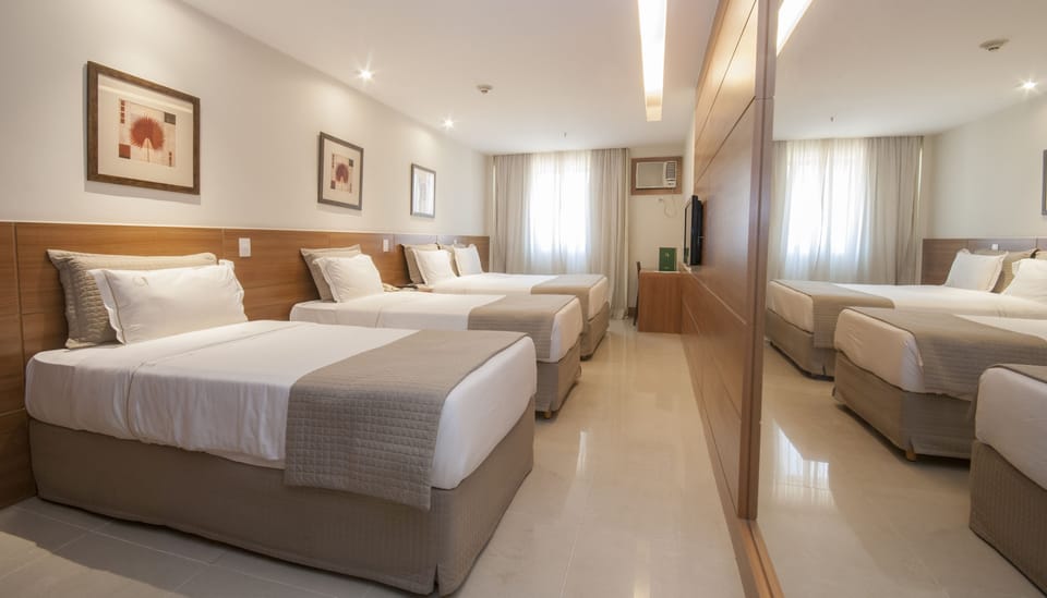 Family Room | 1 bedroom, Egyptian cotton sheets, premium bedding, minibar