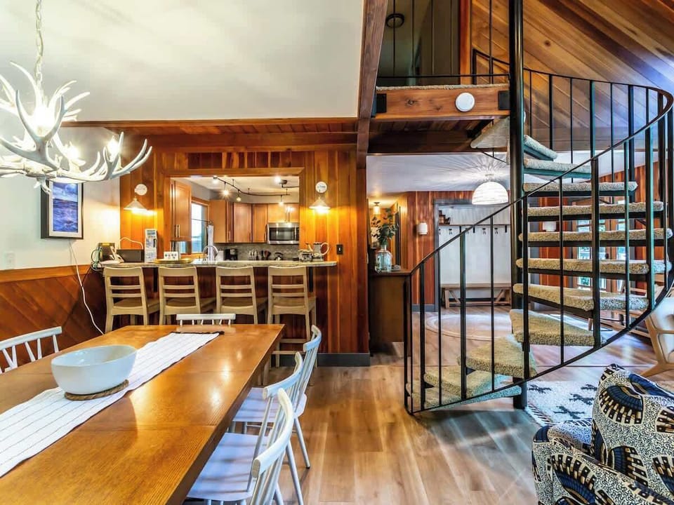 Dining Room for 10