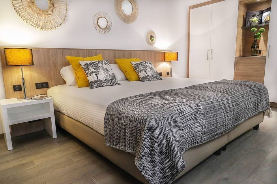 Superior Double Room, Mountain View | Premium bedding, desk, soundproofing, cribs (free)