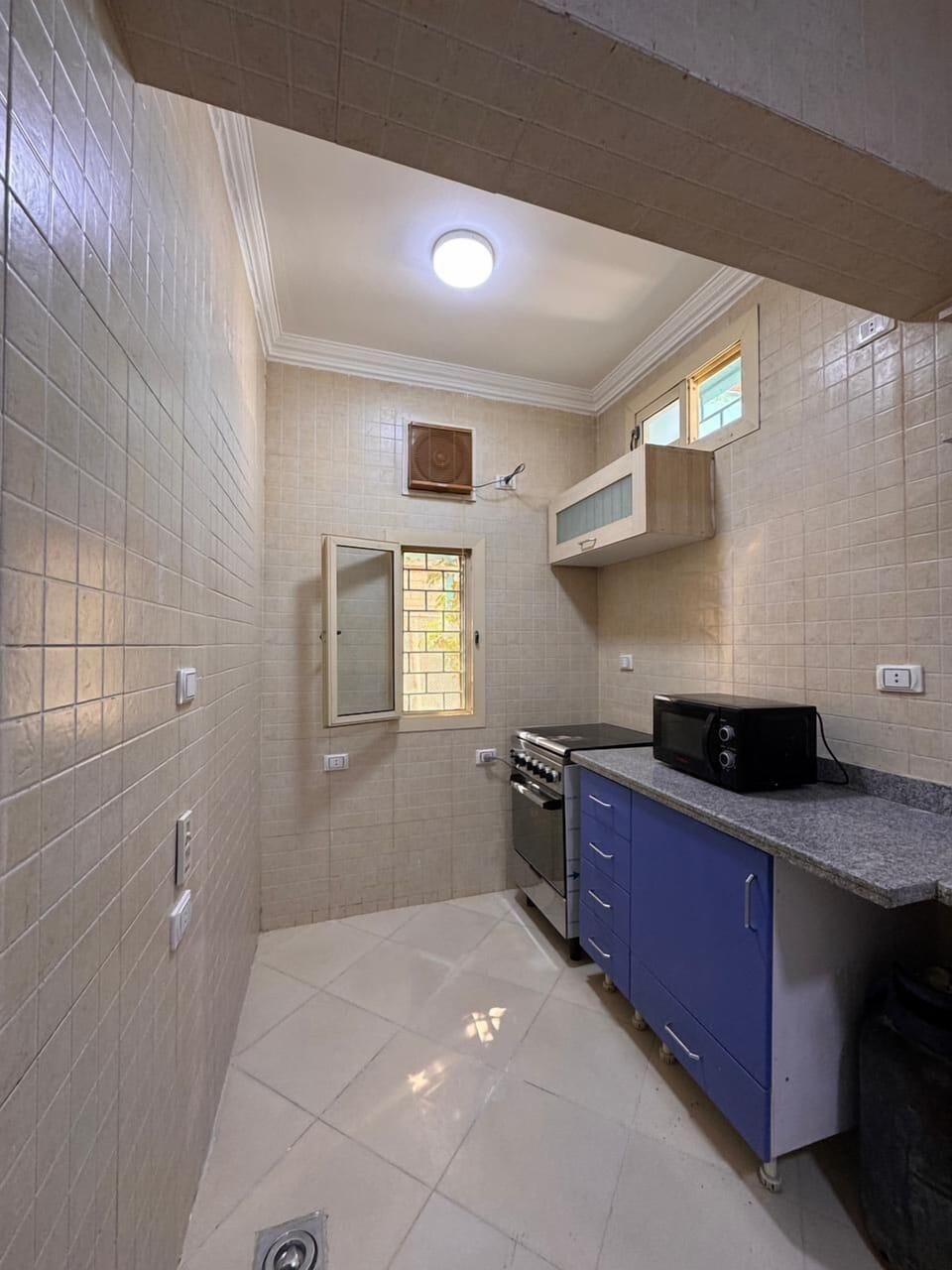 Superior Chalet | Private kitchen | Mini-fridge, cleaning supplies, paper towels