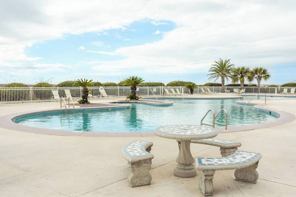 This is the main pool at GSP.  It is split into three sections, a very shallow area perfect for sunbathing or small kids, a 3ft deep section, and then a 5 ft deep section. My kids love this pool! This pool is shared by everyone at the resort.