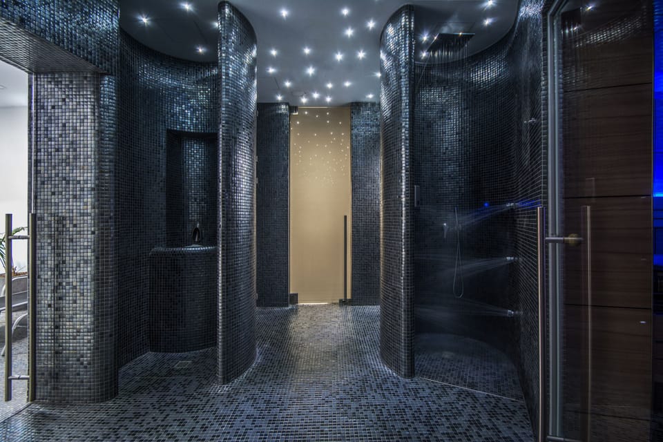 Sauna, steam room, body treatments, mud baths, hydrotherapy