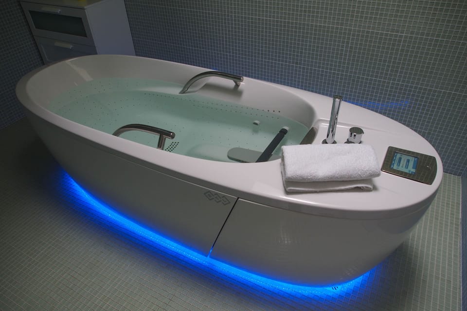 Sauna, steam room, body treatments, mud baths, hydrotherapy
