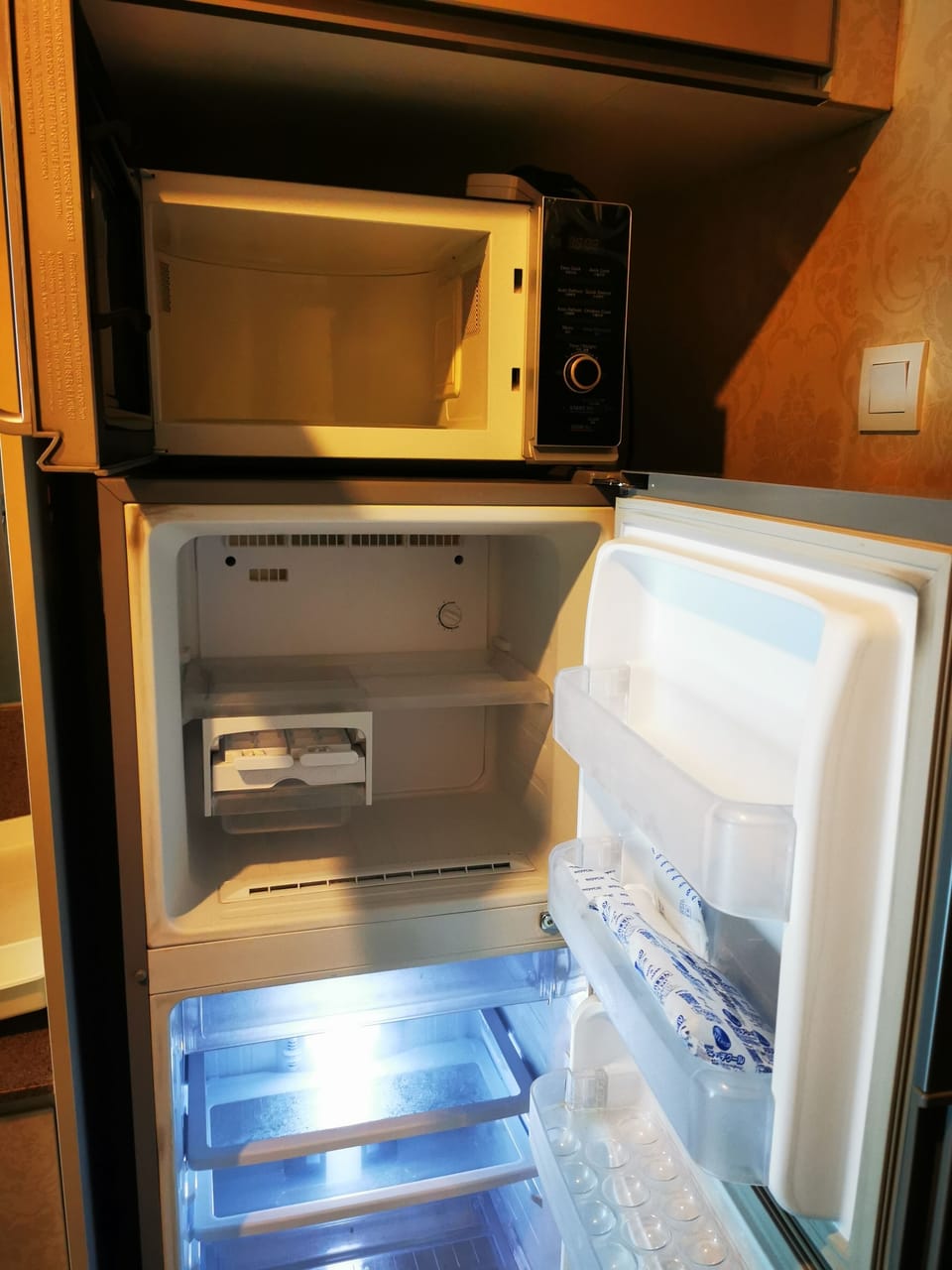 Fridge is clean and empty always.