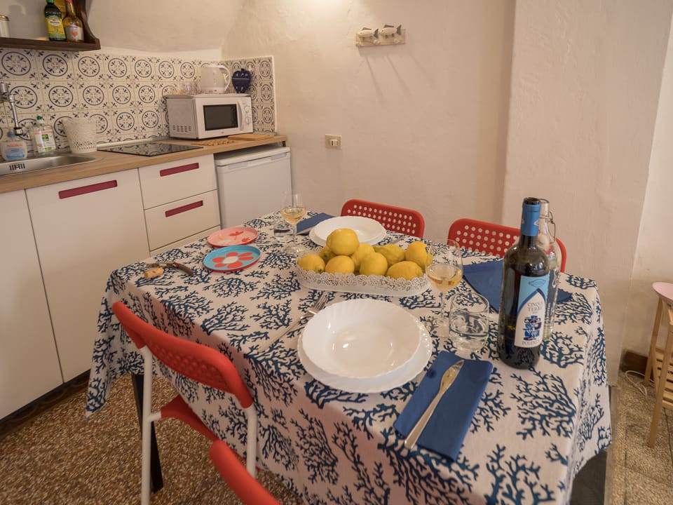Apartment, 2 Bedrooms, Kitchen | In-room dining