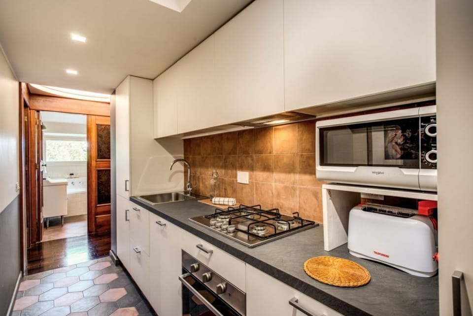 Apartment, 2 Bedrooms | Private kitchen | Full-size fridge, microwave, oven, stovetop