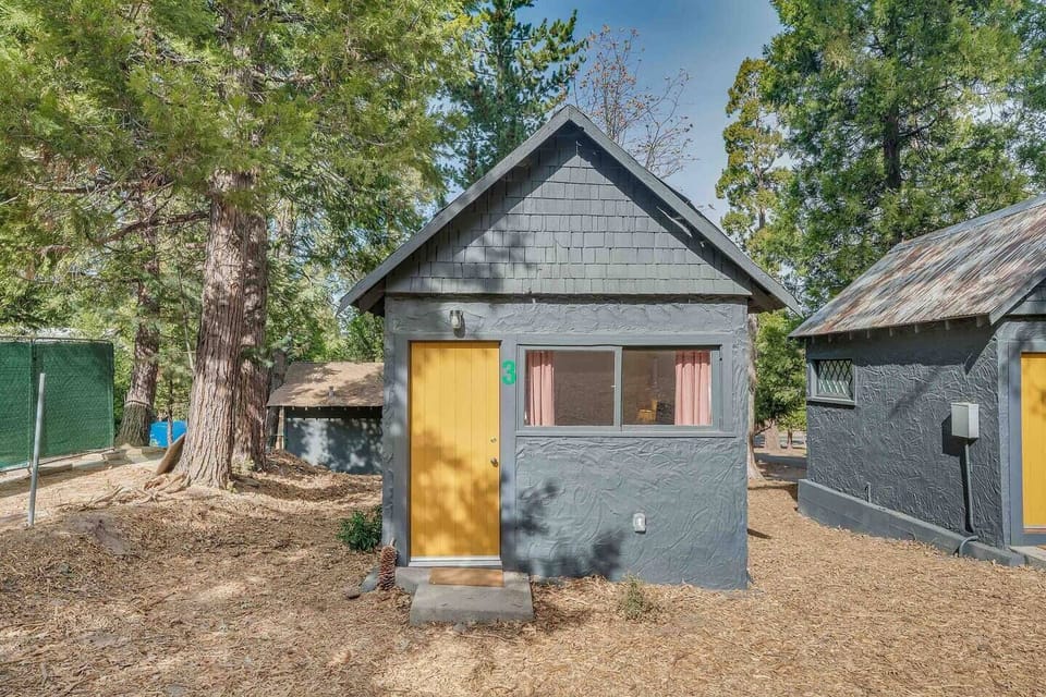 Cabin 3 from the front