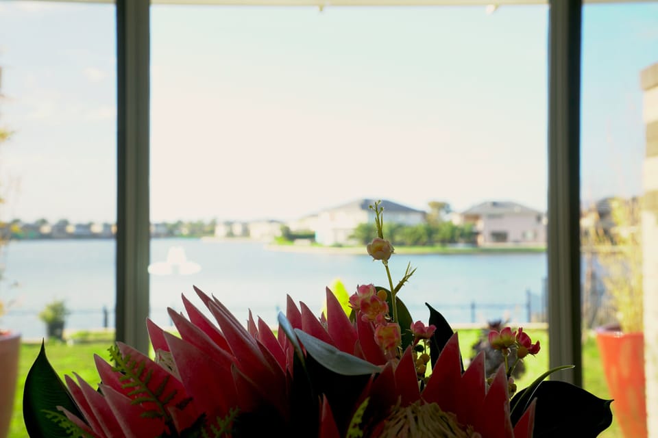 House, 6 Bedrooms | Lake view