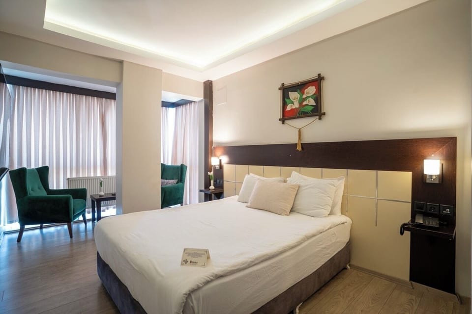 Premium bedding, minibar, in-room safe, desk