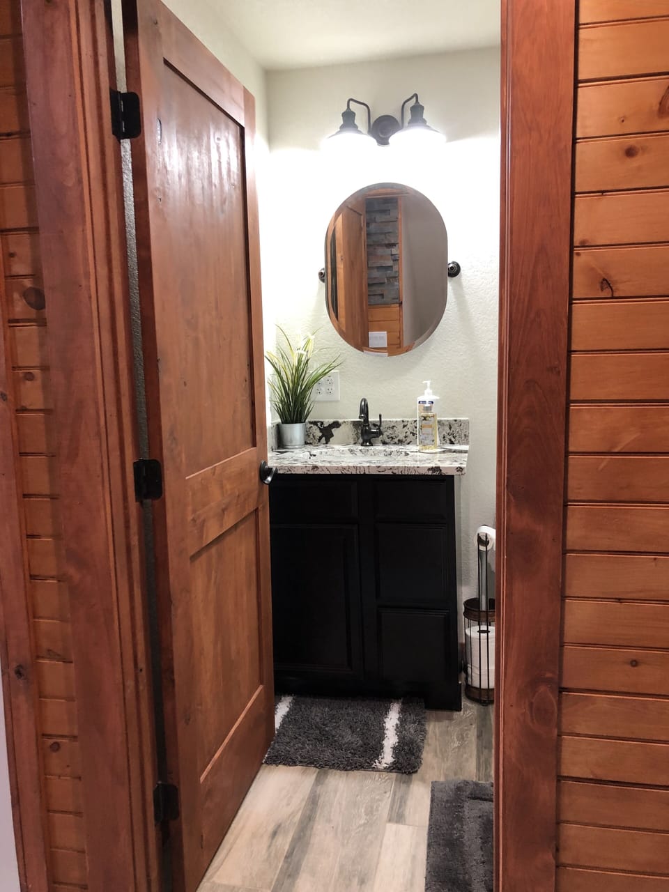 Full bathtub main level