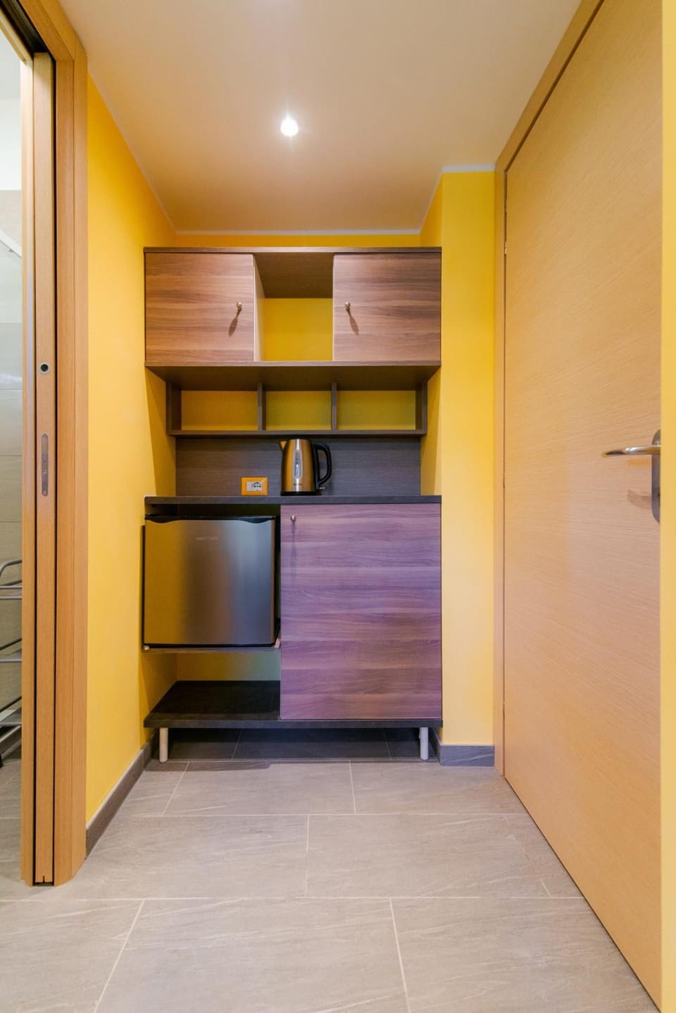 Soundproofing, WiFi (free)