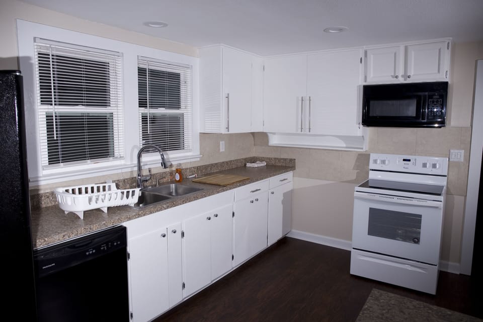 Kitchen - it does have all, kettle, toaster, coffee maker, dishes, cutlery....