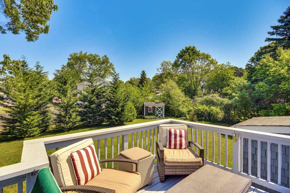 Furnished Deck
