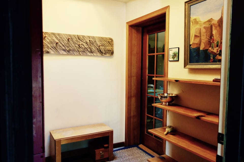 Entry mud room connects to garage. 