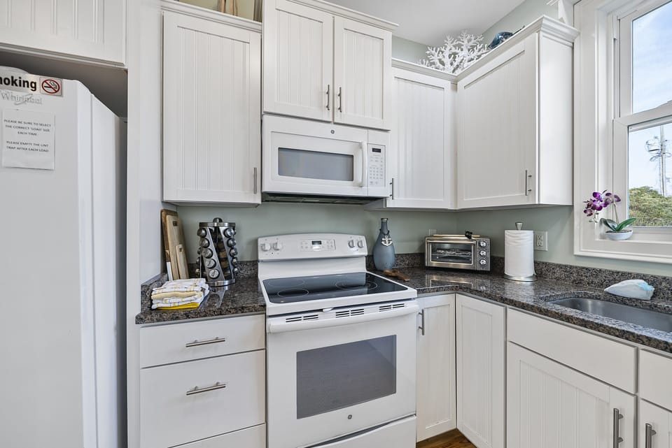 Kitchen Fully Stocked 