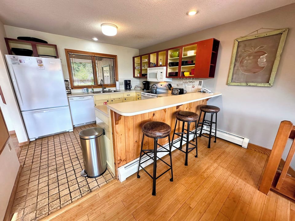 Main level Kitchen