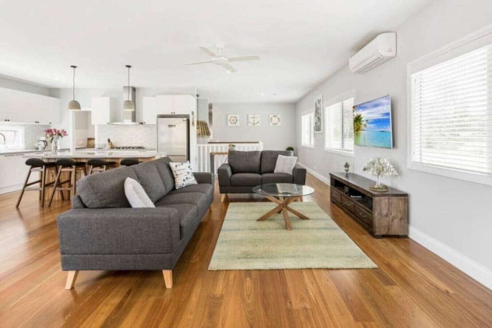 Comfy couches with smart TV and Netflix