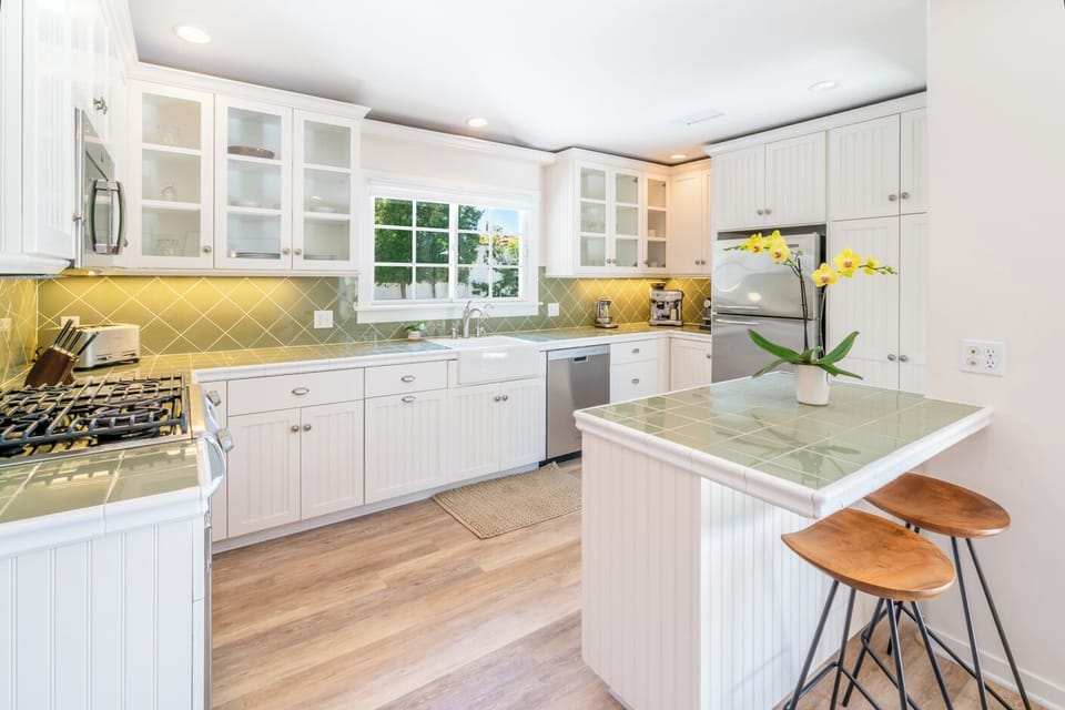 Spacious kitchen with new appliances