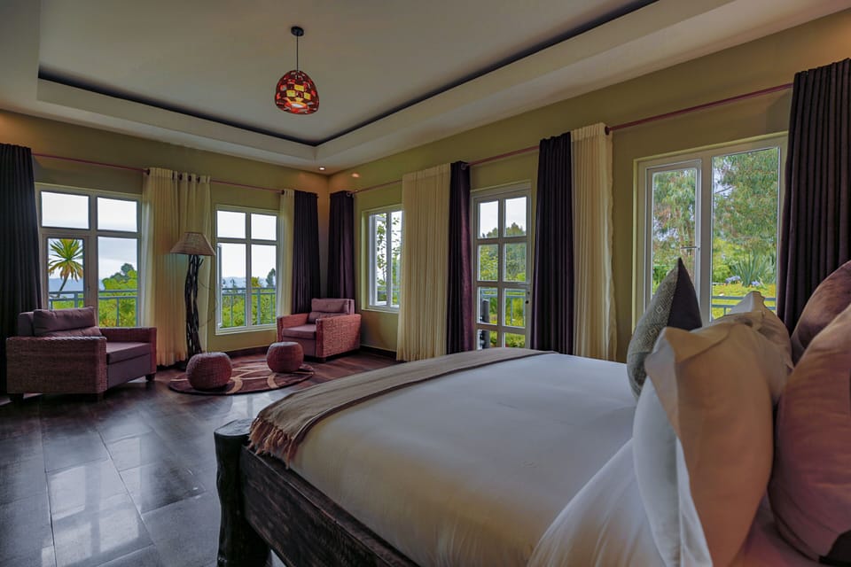 Egyptian cotton sheets, premium bedding, down comforters, pillowtop beds