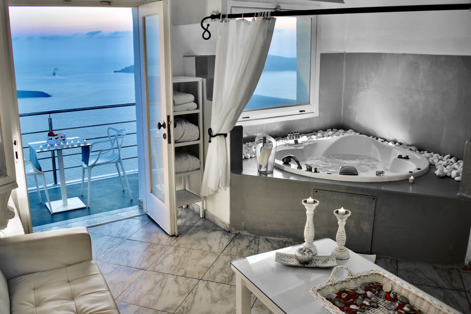 Honeymoon Suite, Jetted Tub, Sea View (Aegeo) | Private spa tub
