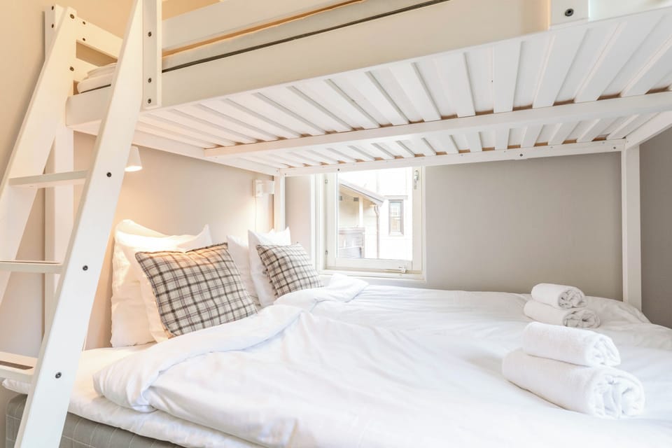 Premium Apartment | Iron/ironing board, WiFi (free), individually decorated
