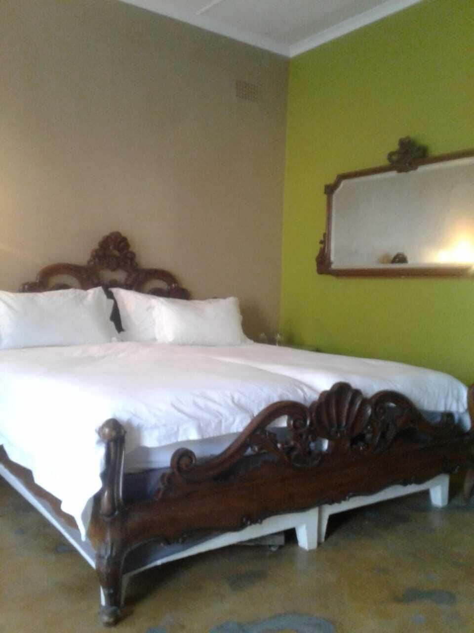 Comfort Studio | Blackout drapes, iron/ironing board, bed sheets