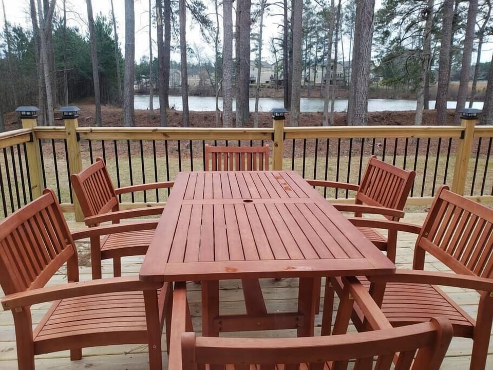 Back Deck Seating (6)