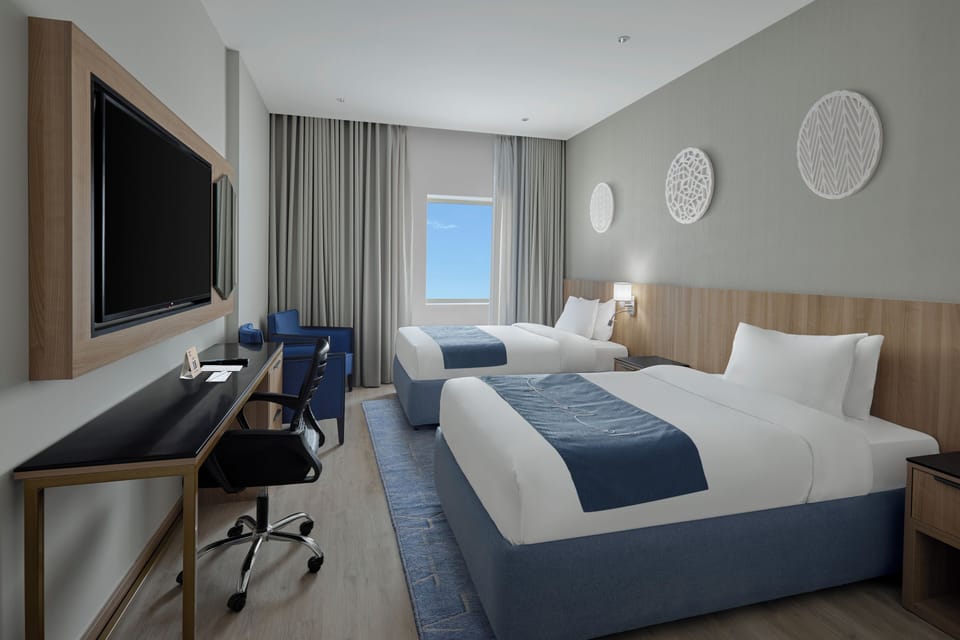 1 bedroom, Egyptian cotton sheets, premium bedding, in-room safe
