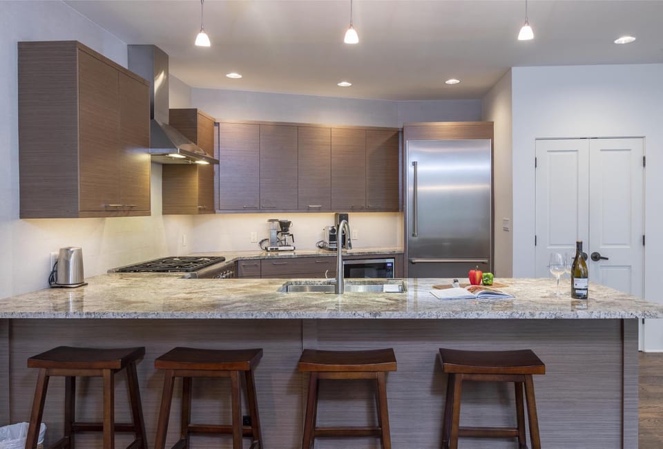 3.01-telluride-rivers-edge-retreat-kitchen