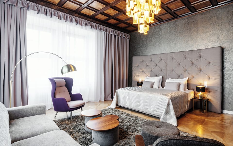 Suite | Minibar, in-room safe, desk, iron/ironing board
