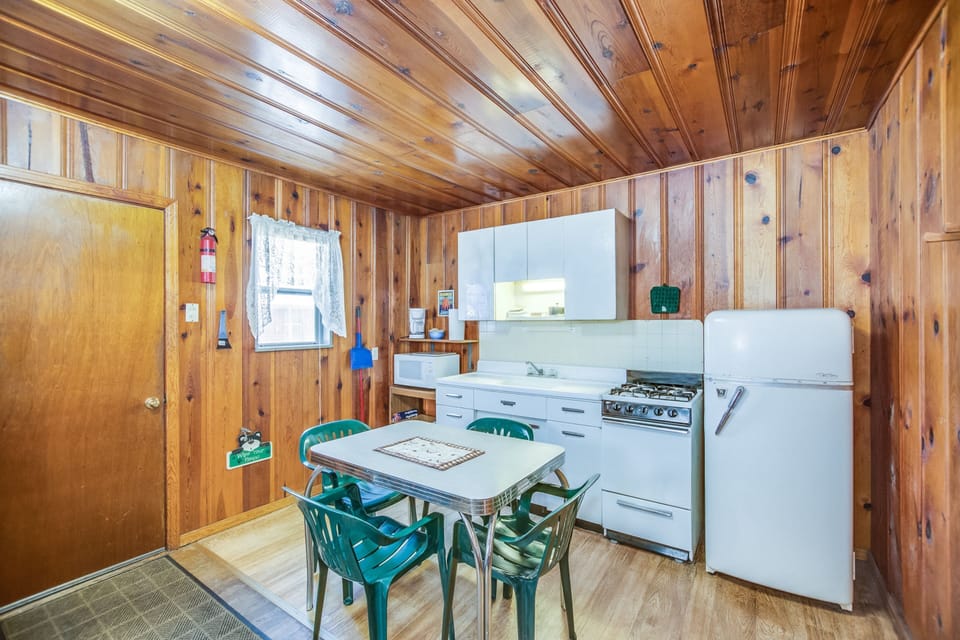 Cabin 11, One Bedroom Queen | Private kitchenette | Full-size fridge, microwave, stovetop, toaster
