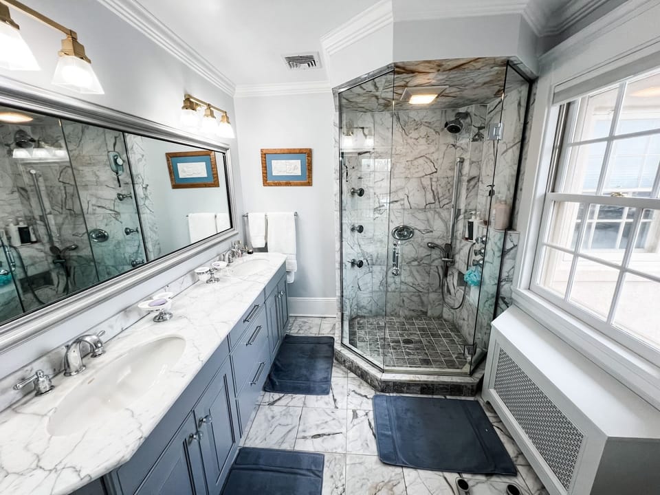 Primary Bed Room - Bath