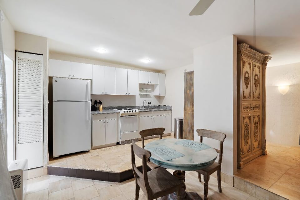 Kitchenette