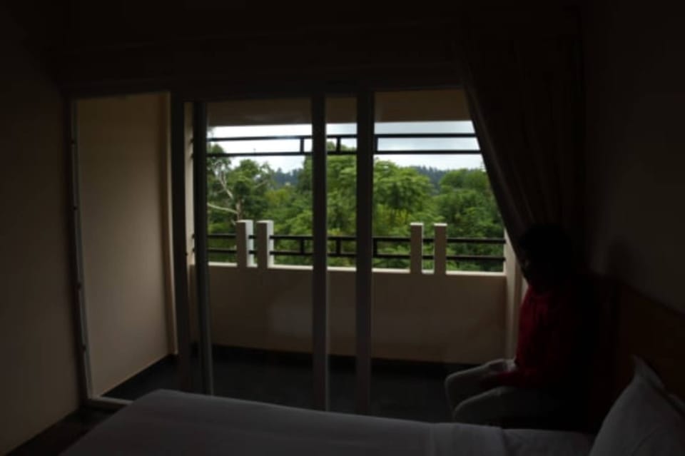 Superior Room | Egyptian cotton sheets, premium bedding, rollaway beds, free WiFi