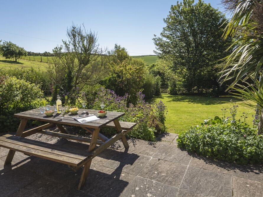 Cottage | Outdoor dining
