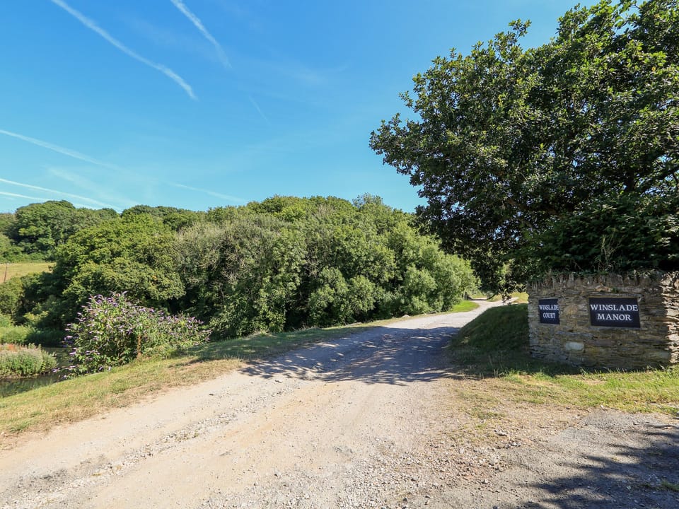 Cottage | Property grounds