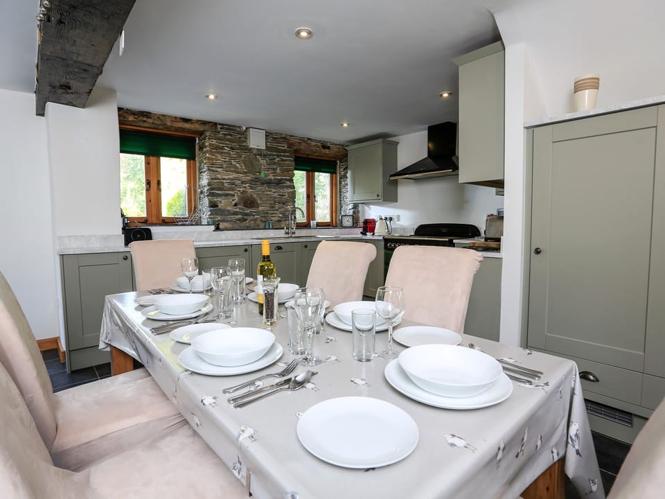 Cottage | Interior