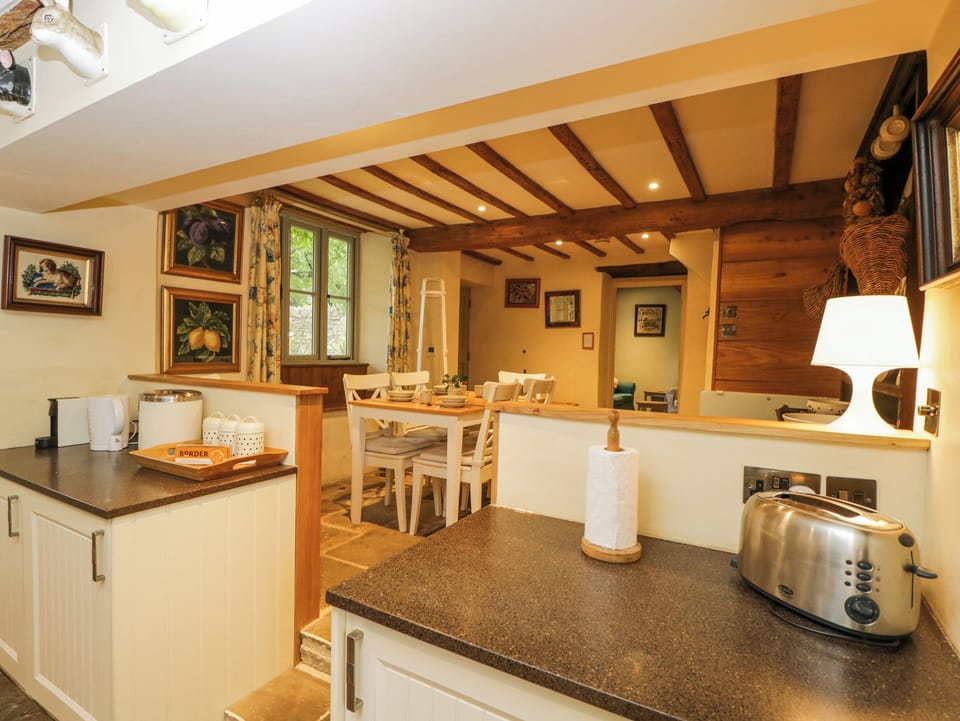Cottage | Private kitchen | Fridge, microwave, dishwasher, cookware/dishes/utensils