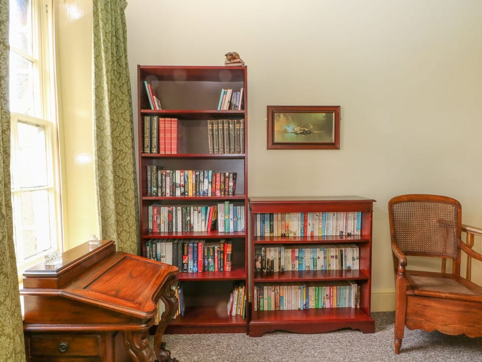Cottage | Interior