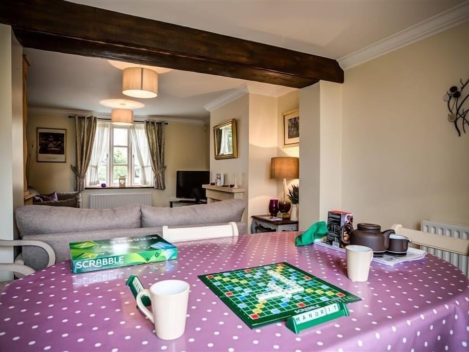Cottage | Interior