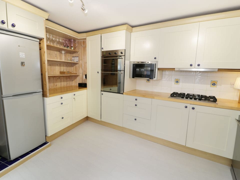 Cottage | Interior