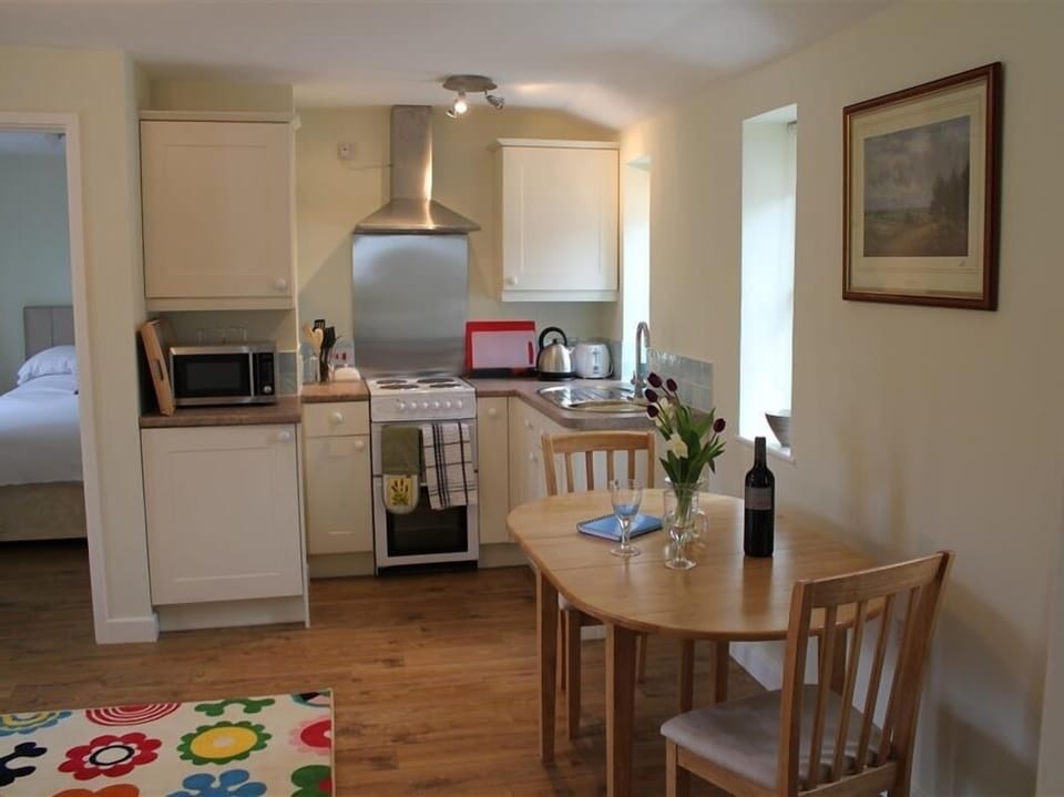 Cottage | Private kitchen | Highchair, cookware/dishes/utensils
