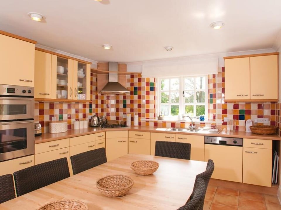 Cottage | Interior
