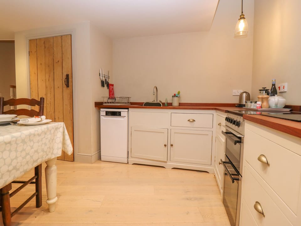 Cottage | Interior