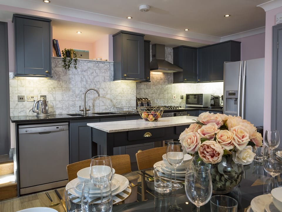 Cottage | Interior