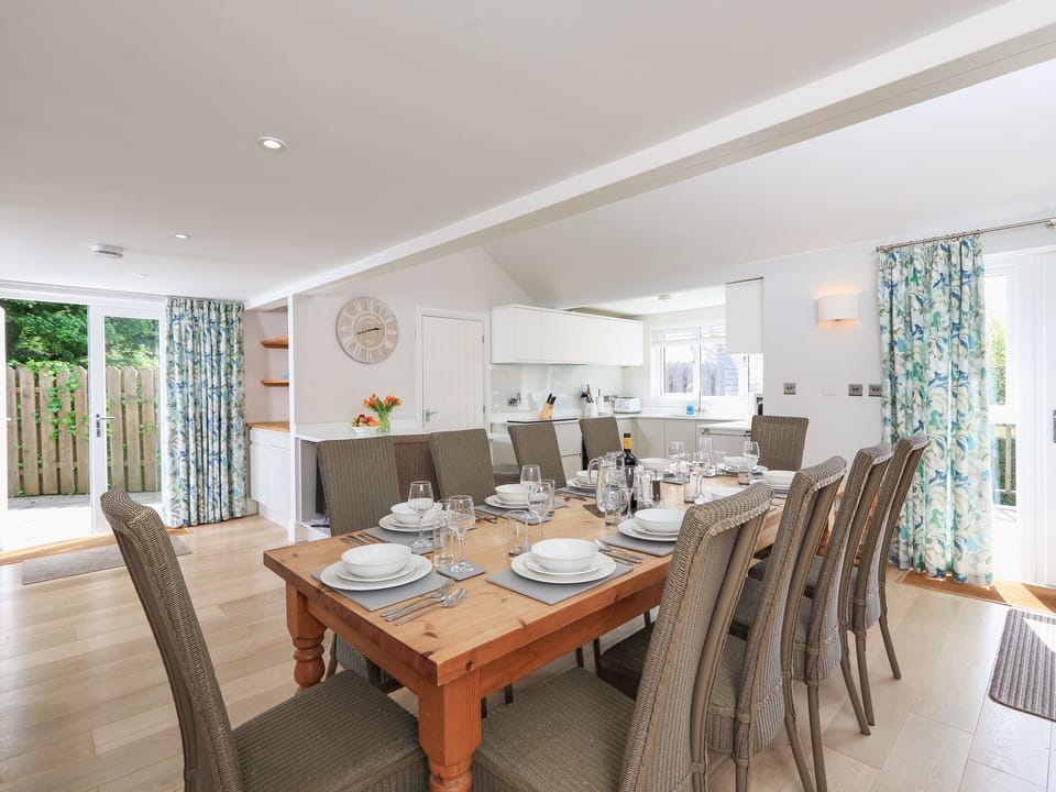 Cottage | Interior