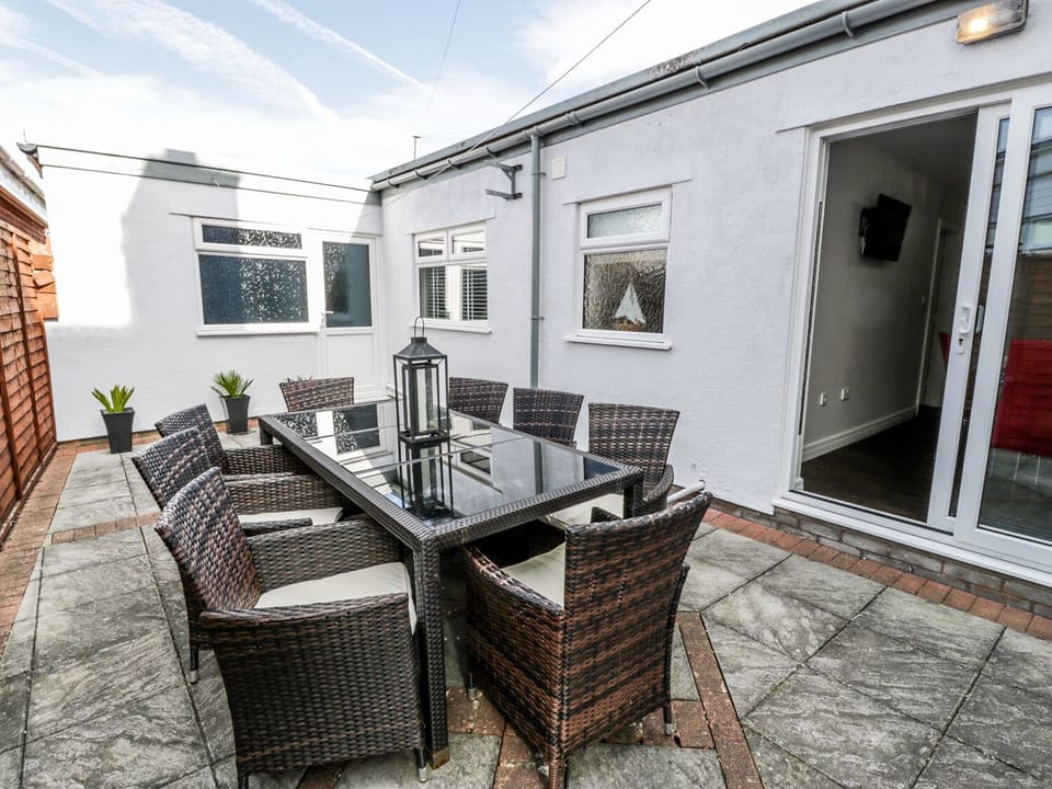 Cottage | Balcony