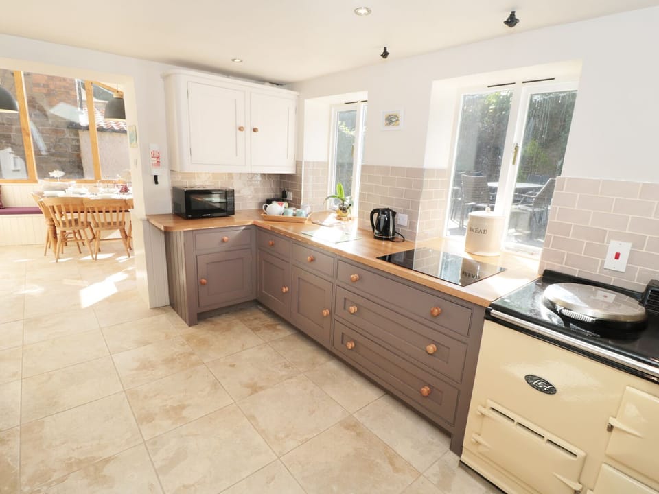 Cottage | Interior