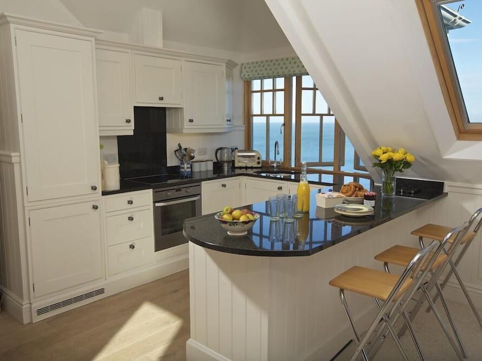 Cottage | Interior