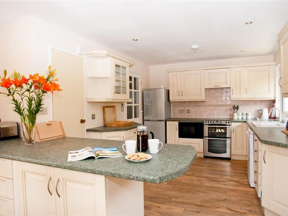 Cottage | Interior